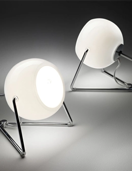 Beluga White D57 lampada da tavolo